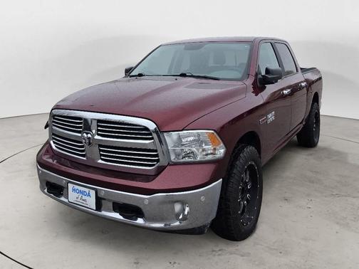 Delmonico Red Pearlcoat 2018 RAM 1500 Big Horn