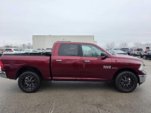 Delmonico Red Pearlcoat 2018 RAM 1500 Big Horn