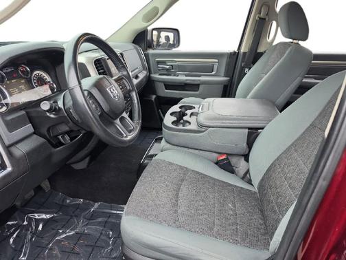 Delmonico Red Pearlcoat 2018 RAM 1500 Big Horn