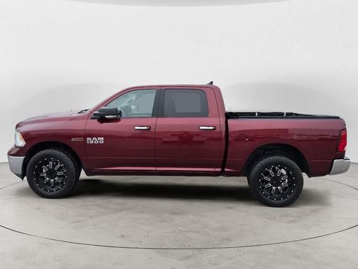 Delmonico Red Pearlcoat 2018 RAM 1500 Big Horn