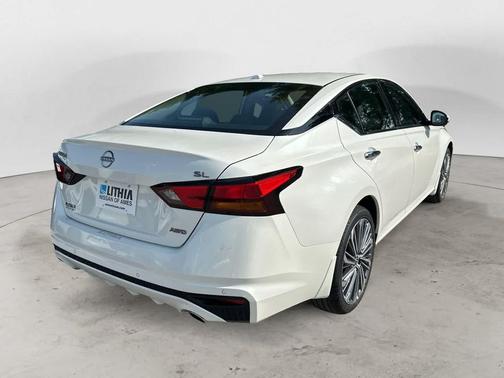 2025 Nissan Altima SL AWD
