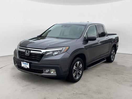 Modern Steel Metallic 2017 Honda Ridgeline RTL-E