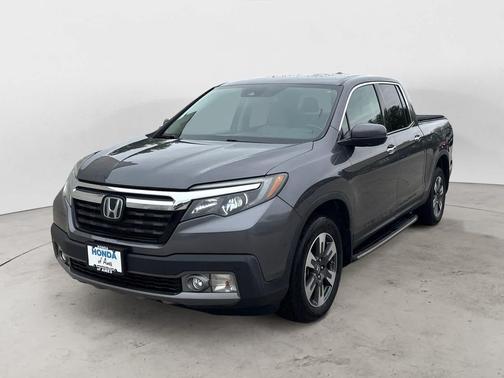 Modern Steel Metallic 2017 Honda Ridgeline RTL-E