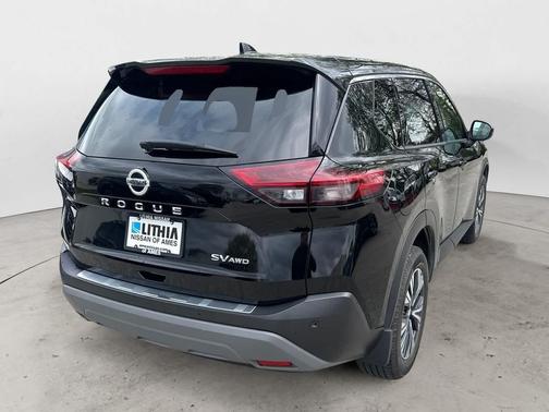 Super Black 2021 Nissan Rogue SV