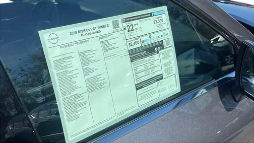 2025 Nissan Pathfinder Platinum 4WD