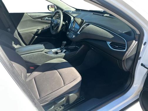 2020 Chevrolet Malibu FWD LT