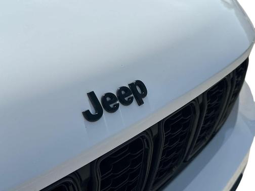 2022 Jeep Grand Cherokee L Altitude