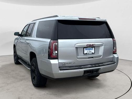 2017 GMC Yukon XL SLT