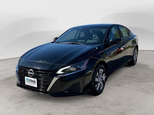 2025 Nissan Altima S FWD