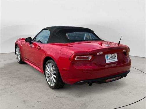 2018 FIAT 124 Spider Base