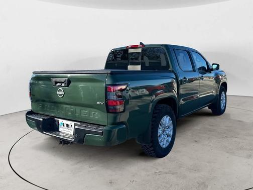 2024 Nissan Frontier SV