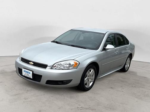 SIL/Silver 2011 Chevrolet Impala LT