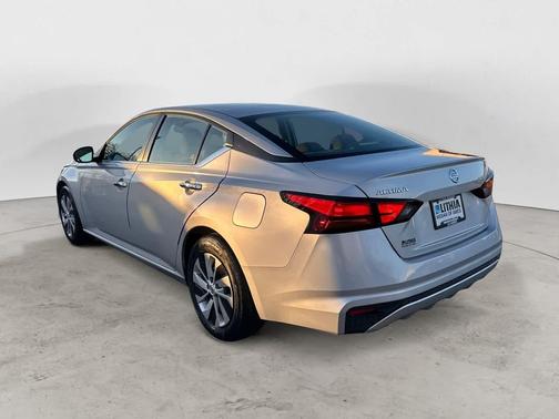 2021 Nissan Altima S FWD