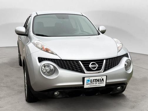 SIL/Silver 2013 Nissan Juke SL