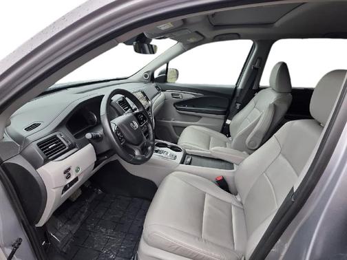 Lunar Silver Metallic 2021 Honda Pilot AWD Special Edition