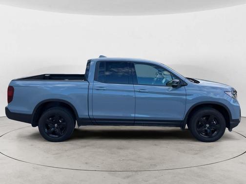 2023 Honda Ridgeline Black