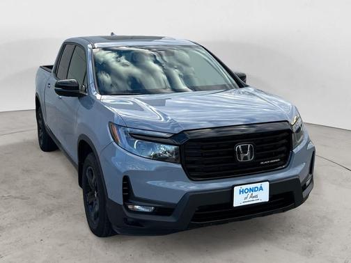 2023 Honda Ridgeline Black