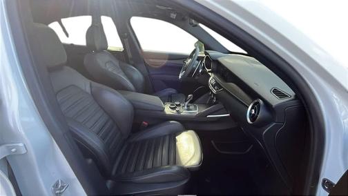 2018 Alfa Romeo Stelvio Ti Sport