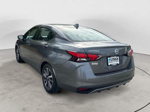 2021 Nissan Versa 1.6 SV