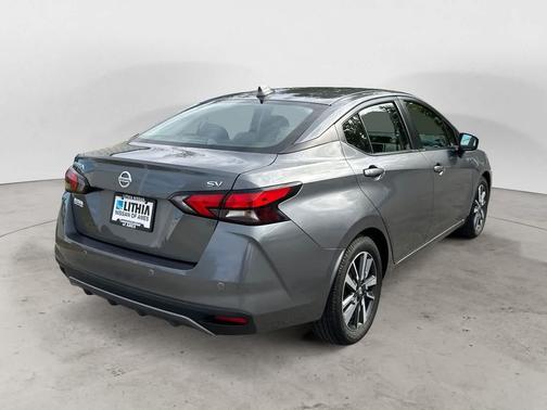 2021 Nissan Versa 1.6 SV