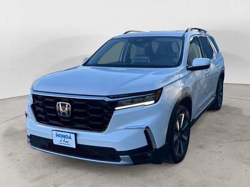 2024 Honda Pilot Touring 8-Passenger