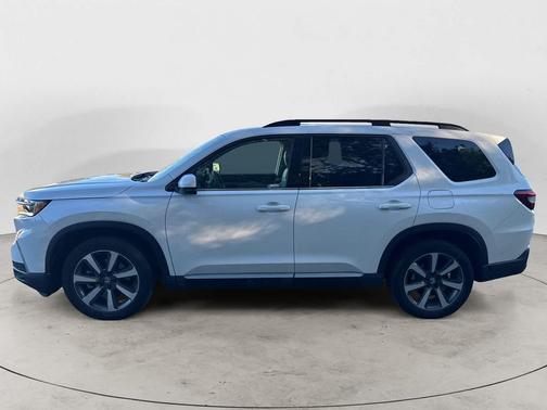2024 Honda Pilot Touring 8-Passenger