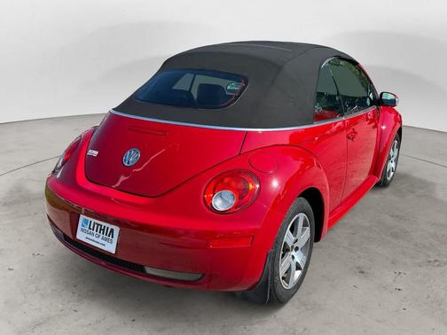 2006 Volkswagen New Beetle 2.5
