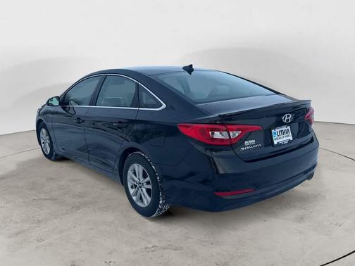 2016 Hyundai SONATA SE