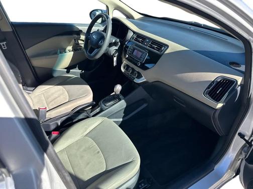 2016 Kia Rio LX