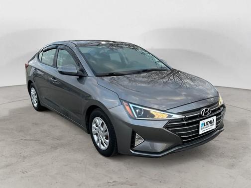 2020 Hyundai ELANTRA SE