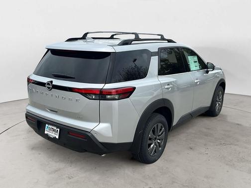 2025 Nissan Pathfinder SV 4WD