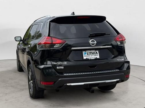 Magnetic Black Pearl 2019 Nissan Rogue SV