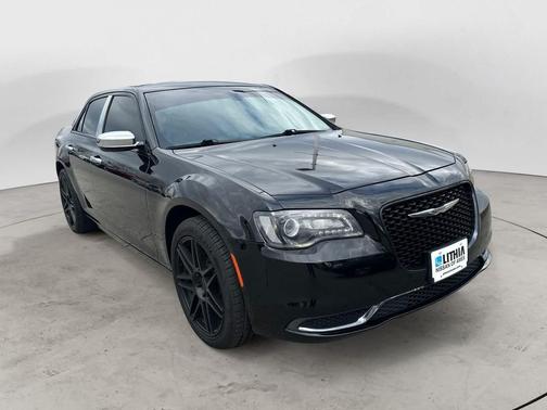 2019 Chrysler 300 Touring