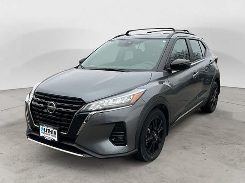 2021 Nissan Kicks SR