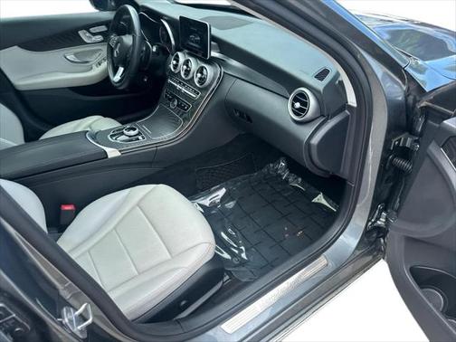 2017 Mercedes-Benz C-Class Luxury
