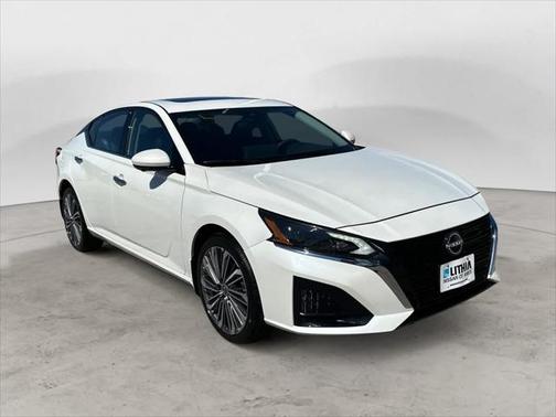 2025 Nissan Altima SL AWD