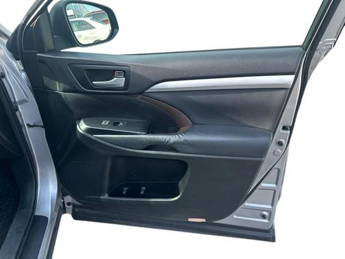2014 Toyota Highlander XLE