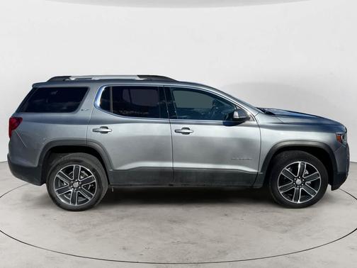 2023 GMC Acadia AWD SLT