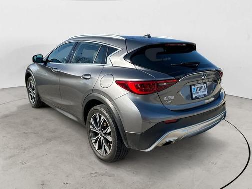 2019 INFINITI QX30 LUXE