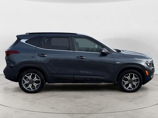 2021 Kia Seltos EX