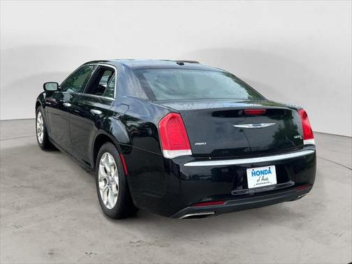 2017 Chrysler 300C Platinum