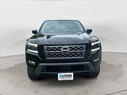 2024 Nissan Frontier SL