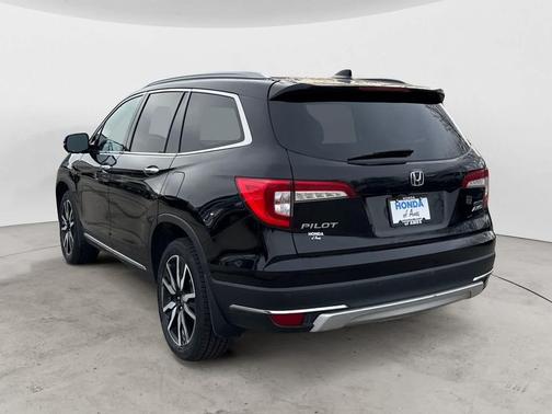 2019 Honda Pilot Touring 8-Passenger