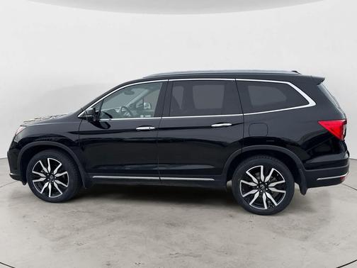 2019 Honda Pilot Touring 8-Passenger