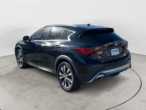 2018 INFINITI QX30 Premium