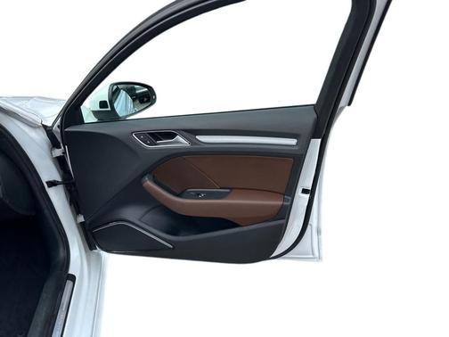 2016 Audi A3 e-tron 1.4T Tech Premium Plus