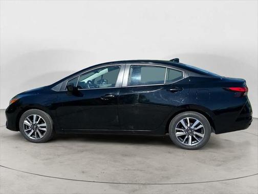 2023 Nissan Versa 1.6 SV