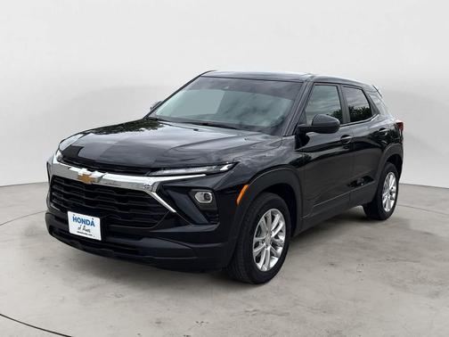 Mosaic Black Metallic 2024 Chevrolet Trailblazer LS
