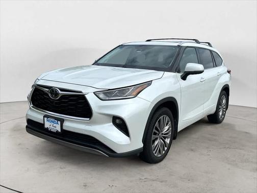 2022 Toyota Highlander Platinum