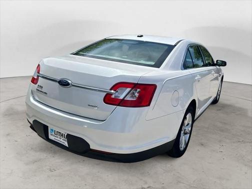 2010 Ford Taurus SEL
